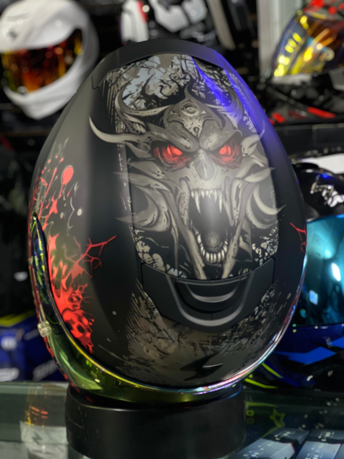Scorpion 391 negro mate gris lobo Casco image 2