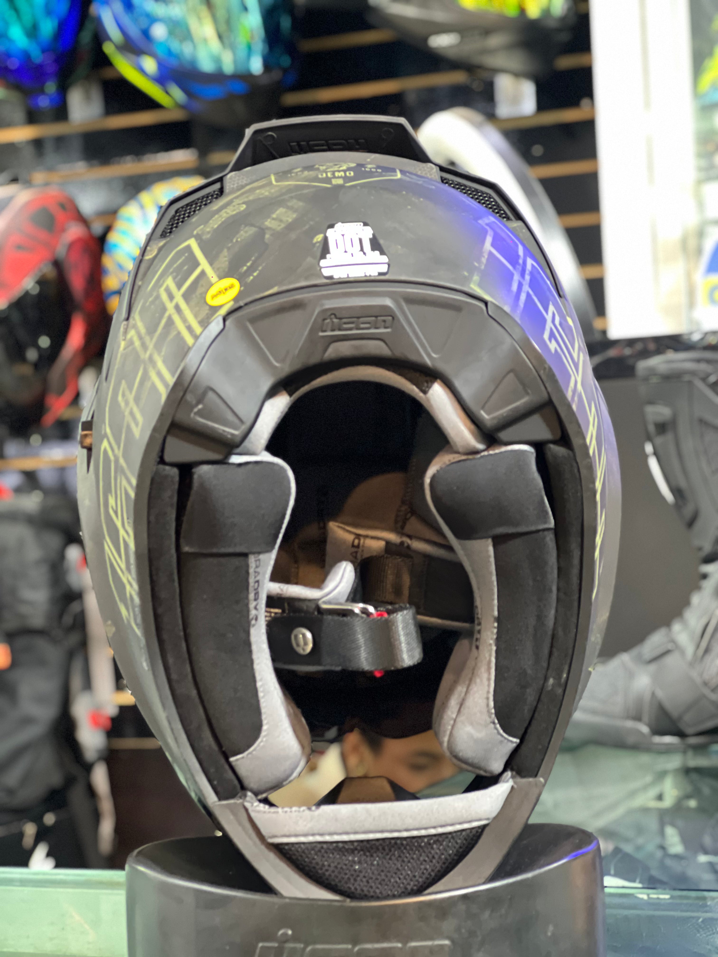Casco ICON Airflite Demo MIPS