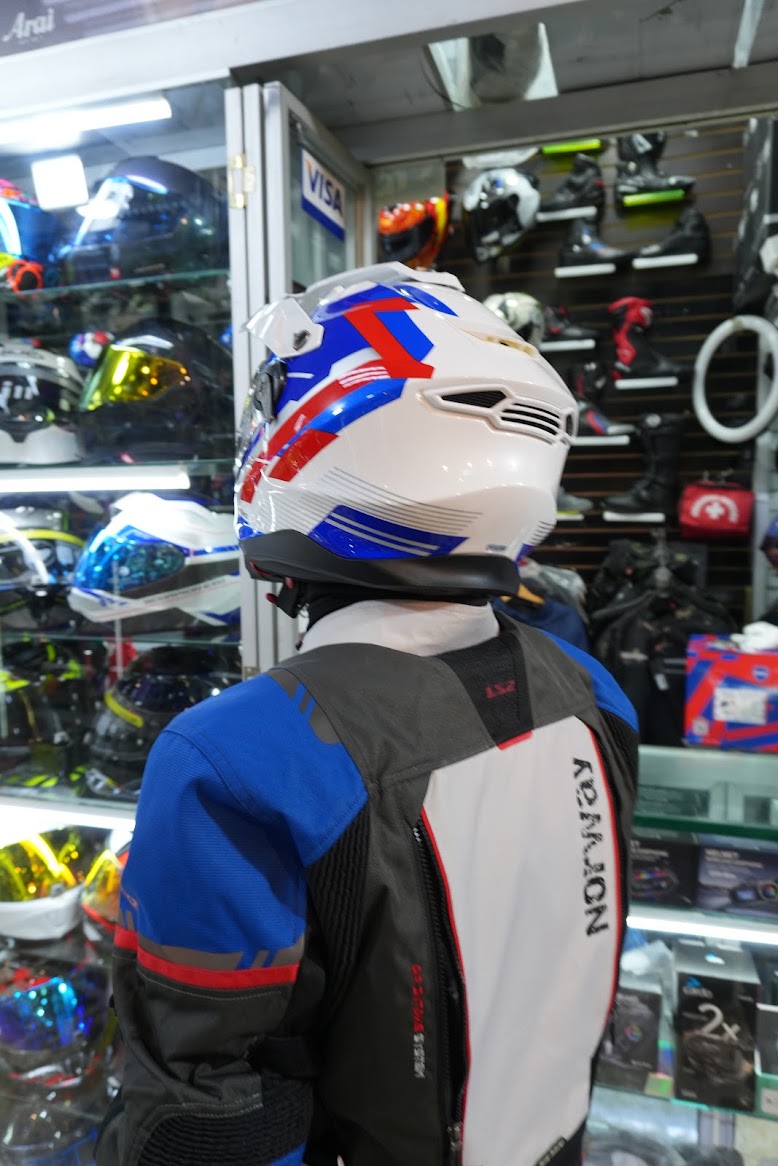 SCORPION ADF-9000 AIR PATROL CASCO DE ENDURO BLANCO/AZUL/ROJO