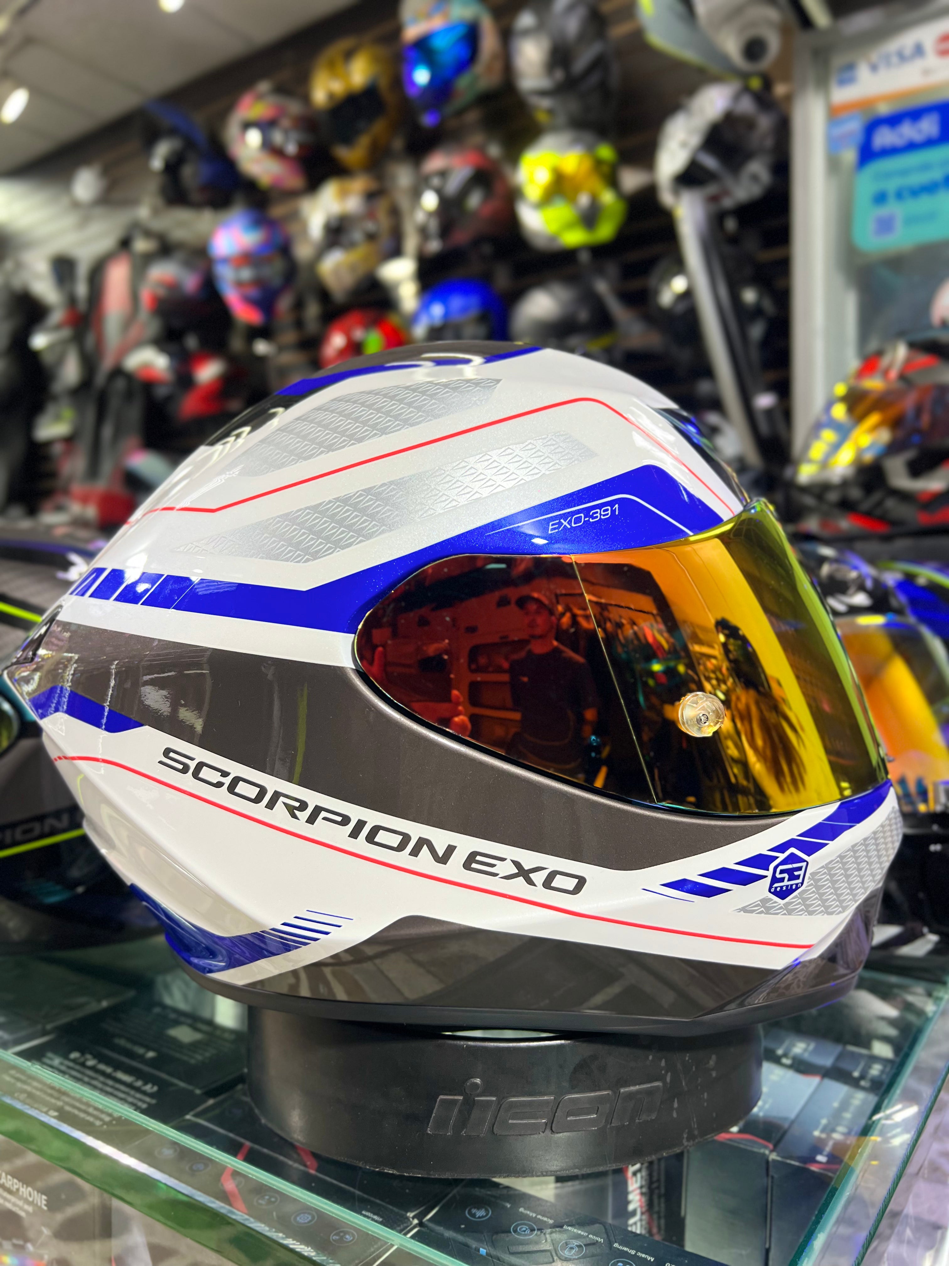 Scorpion 391 Leo blanco azul Casco