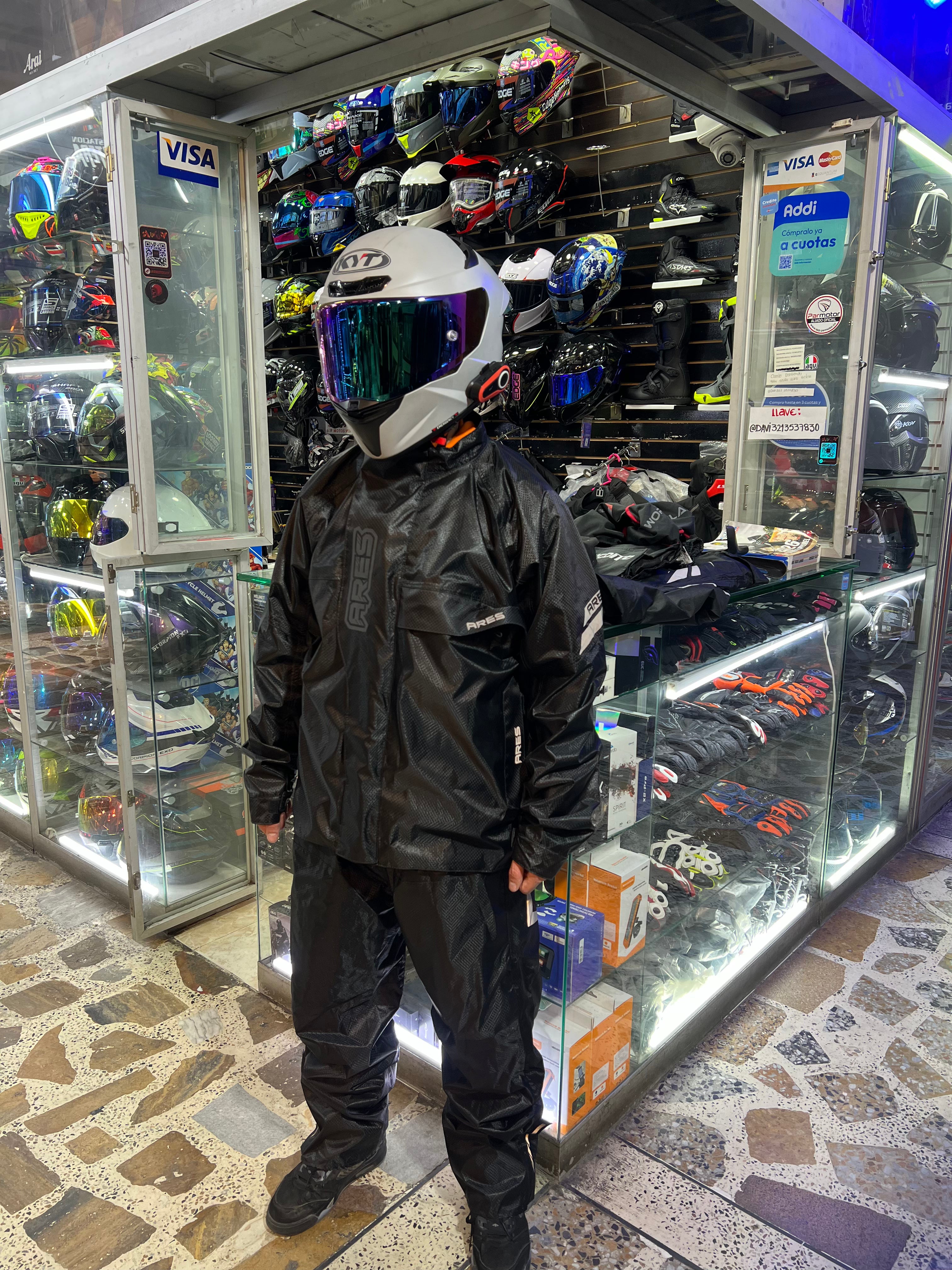 Impermeable Ares conjunto sudadera