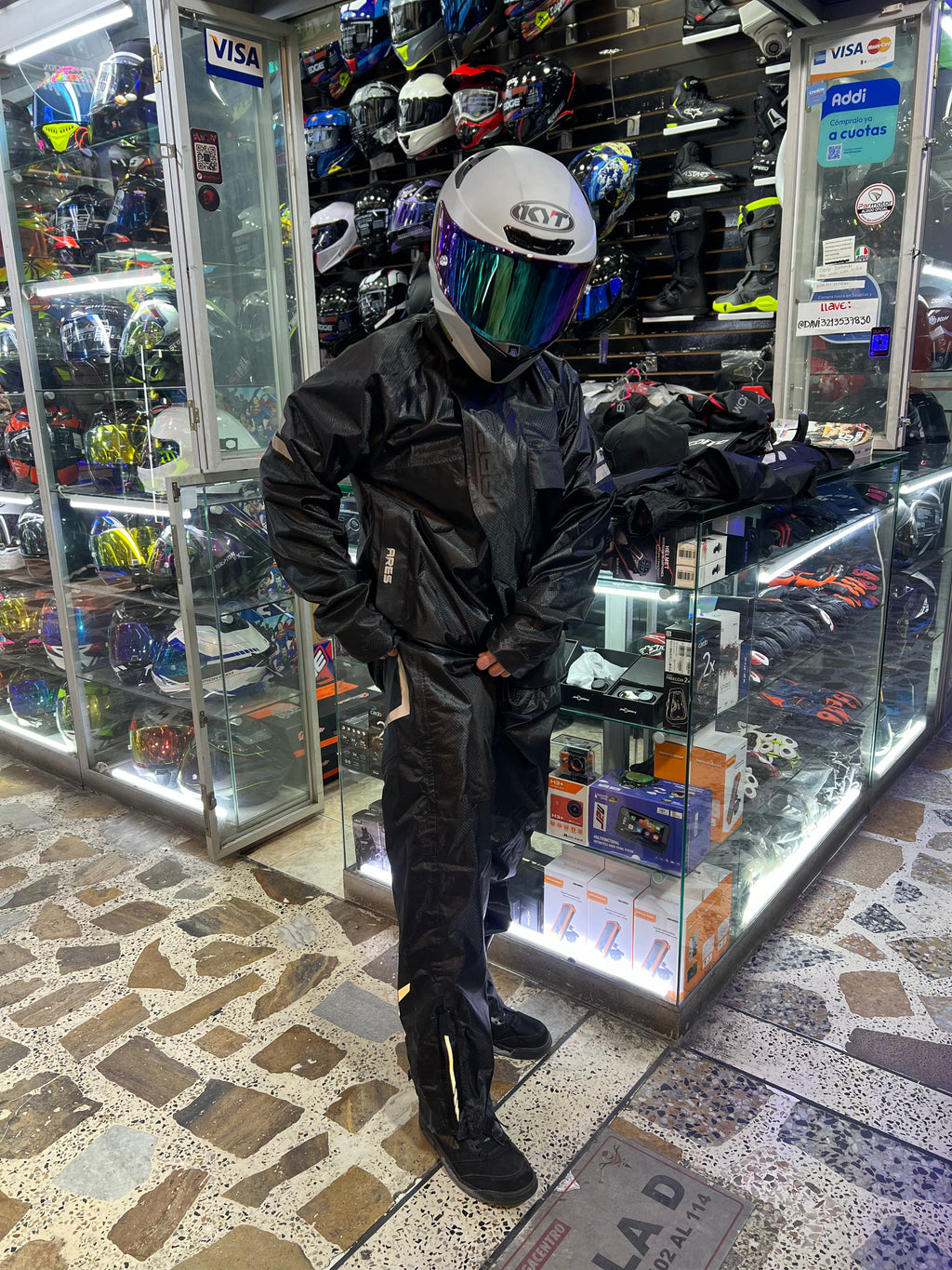 Impermeable Ares conjunto sudadera